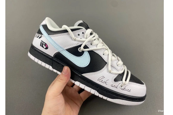 Dunk Low  Nike FD9064-011 Reverse Panda 1026